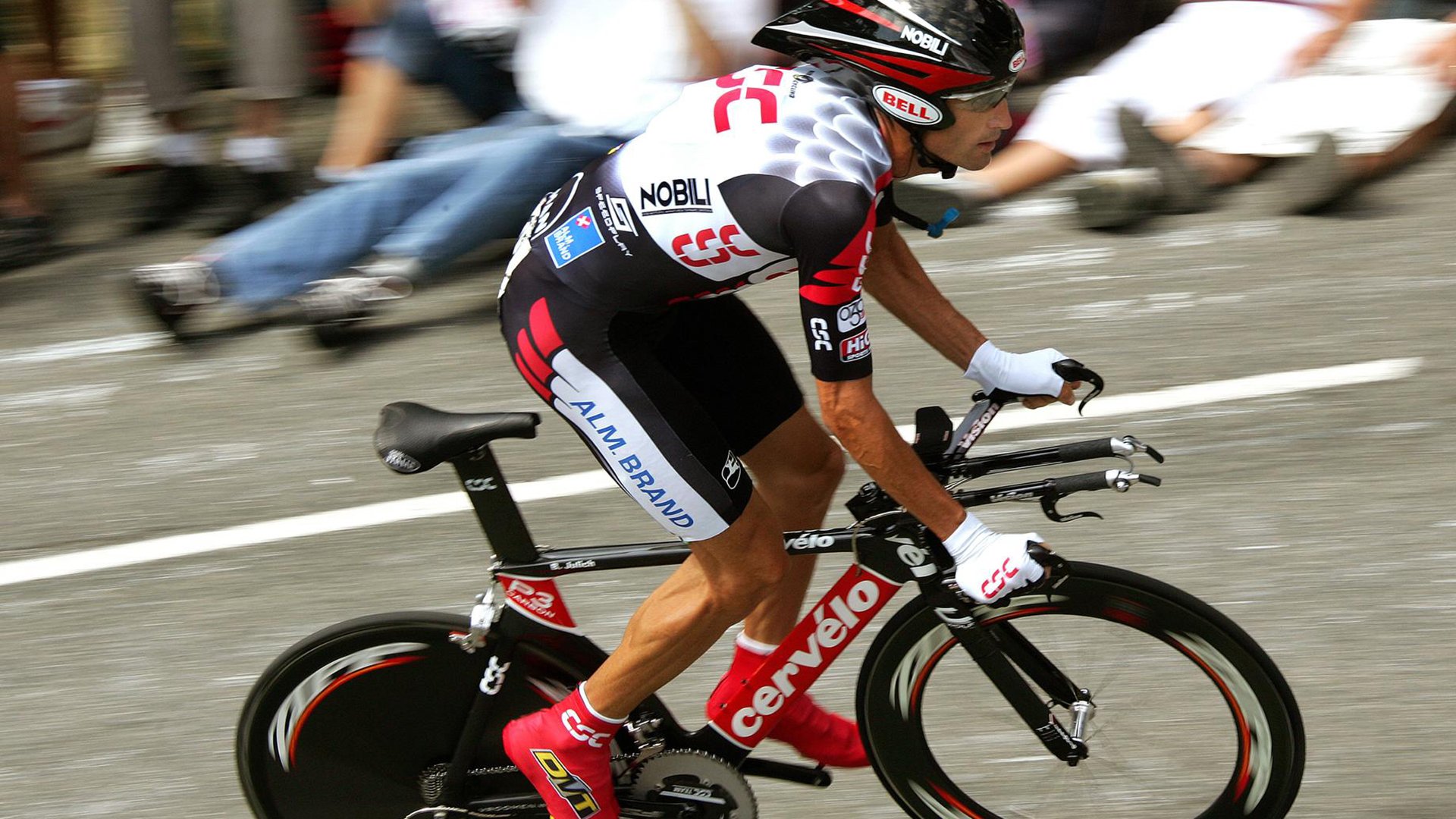 新星崛起：豪门车队争夺未来冠军的希望，新星崛起的成语